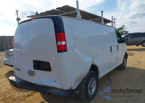 2021 Chevrolet Express Cargo Rwd 2500 Regular Wheelbase Wt from USA, damaged, VIN 1GCWGAFP4M1181314